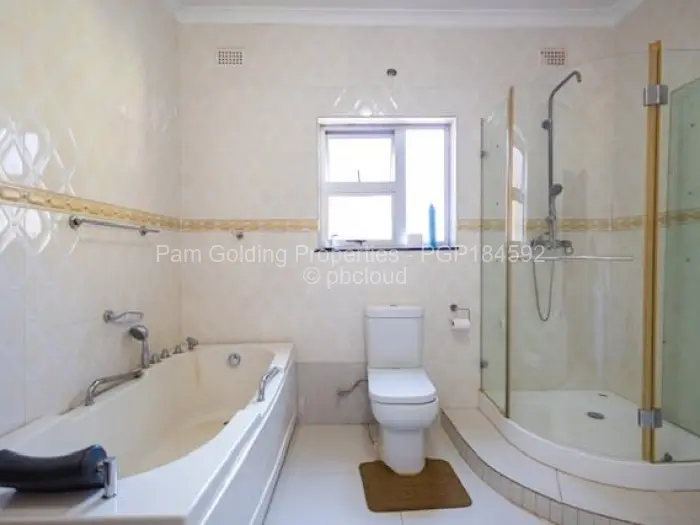 6 Bedroom House for Sale in Shawasha Hills, Harare