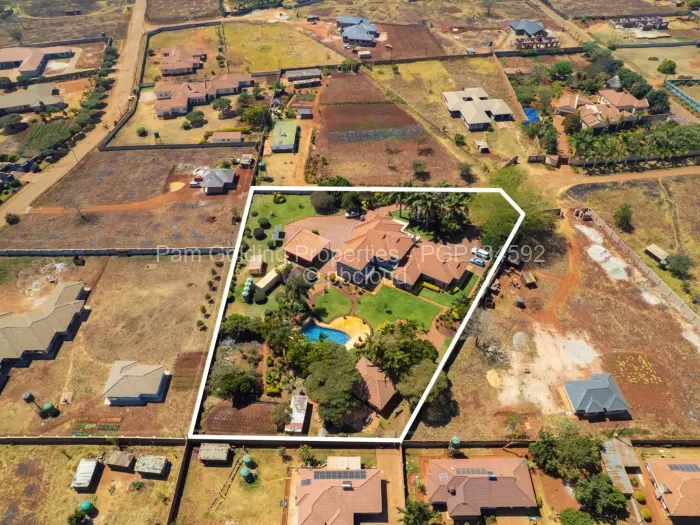 6 Bedroom House for Sale in Shawasha Hills, Harare