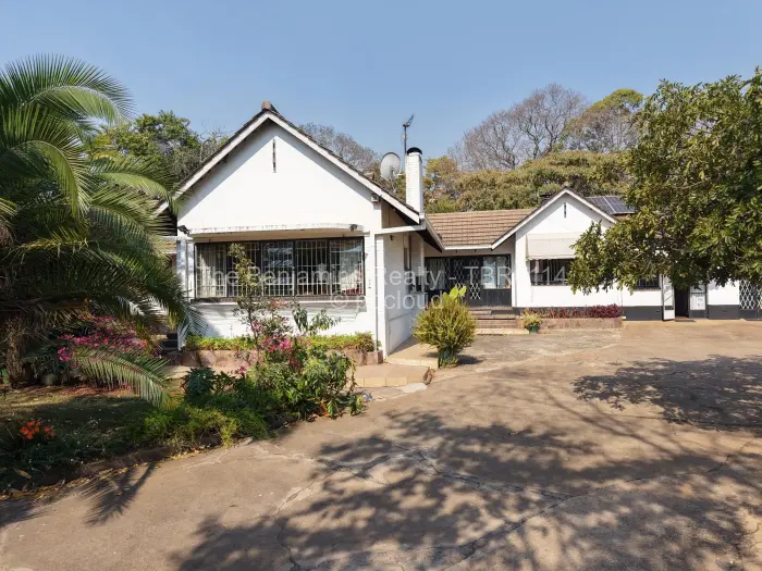 4 Bedroom House for Sale in Chisipite, Harare