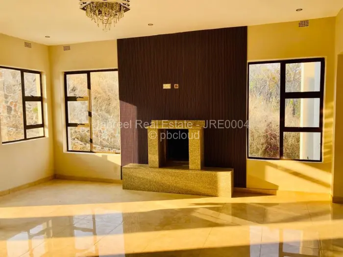 4 Bedroom House for Sale in Glen Lorne, Harare