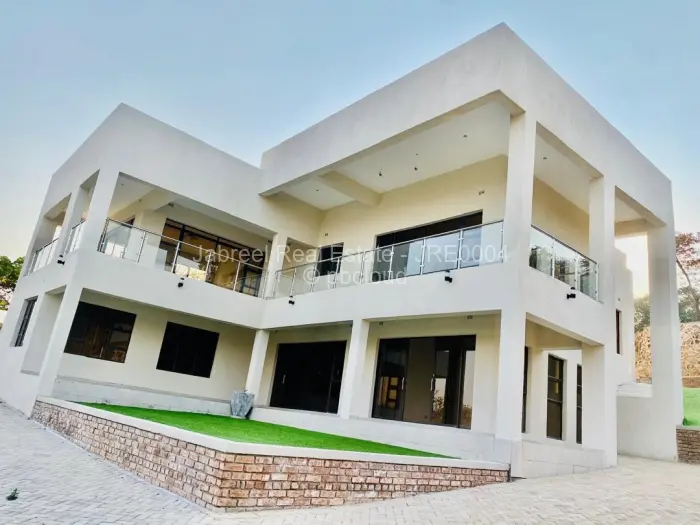 4 Bedroom House for Sale in Glen Lorne, Harare