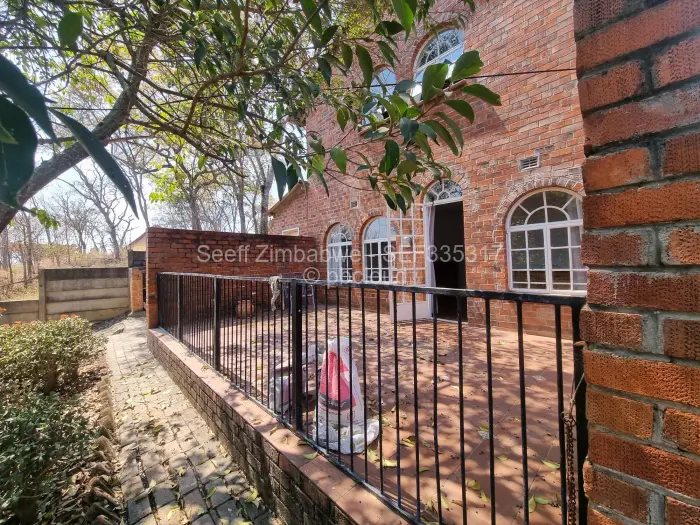 1 Bedroom Cottage/Garden Flat to Rent in Glen Lorne