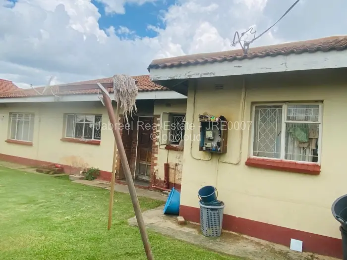 3 Bedroom House for Sale in Zimre Park, Harare