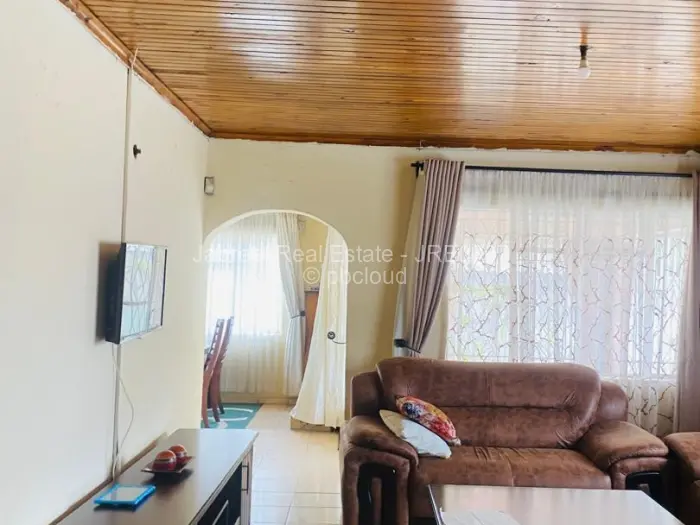 3 Bedroom House for Sale in Zimre Park, Harare
