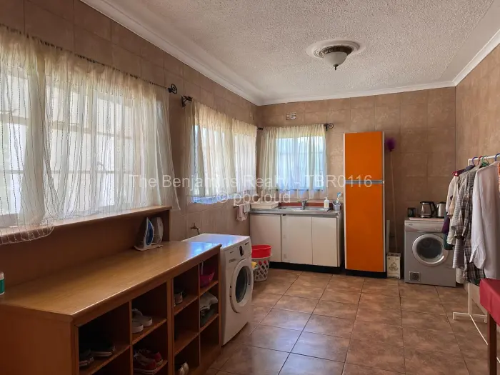 4 Bedroom House for Sale in Glen Lorne, Harare