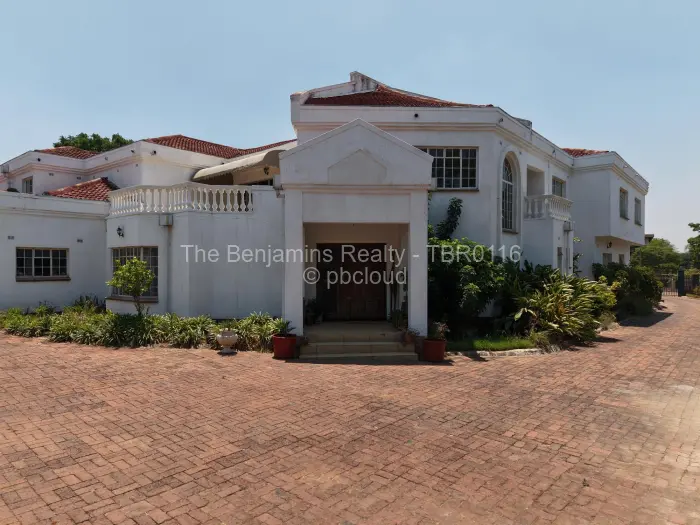 4 Bedroom House for Sale in Glen Lorne, Harare