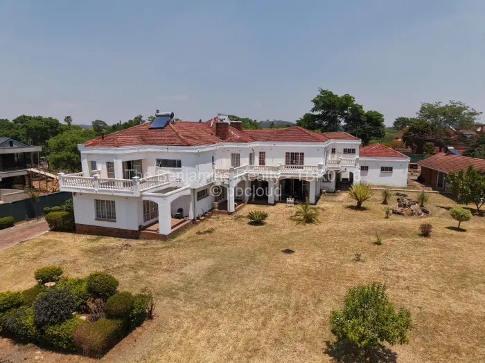 4 Bedroom House for Sale in Glen Lorne, Harare