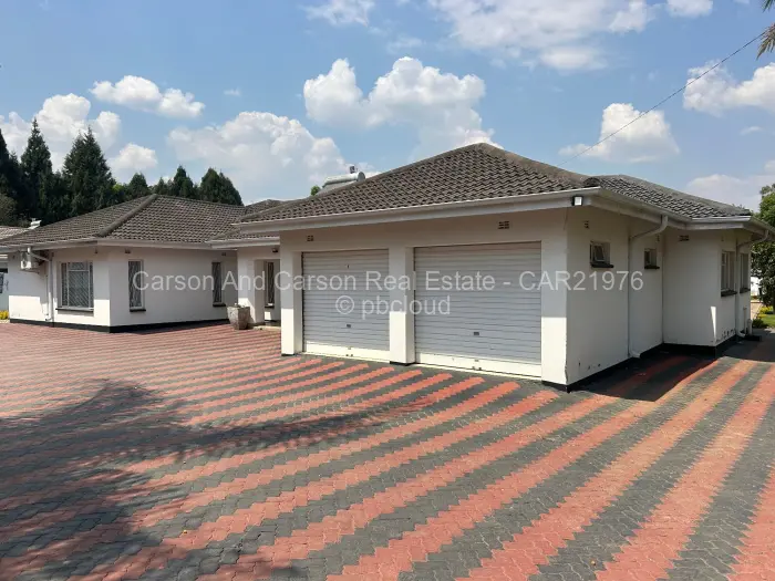 4 Bedroom House to Rent in Highlands