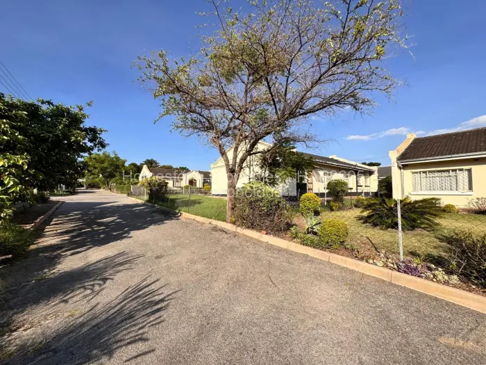 Townhouse/Complex/Cluster for Sale in Greendale, Harare