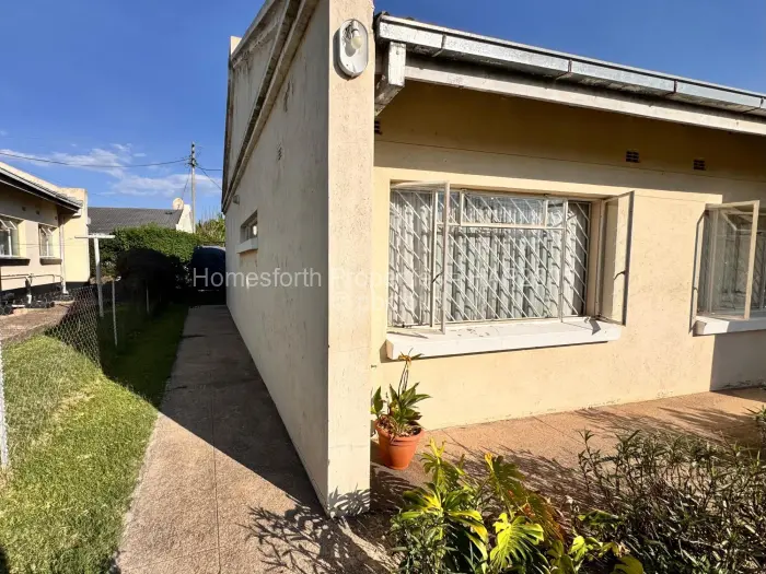 Townhouse/Complex/Cluster for Sale in Greendale, Harare