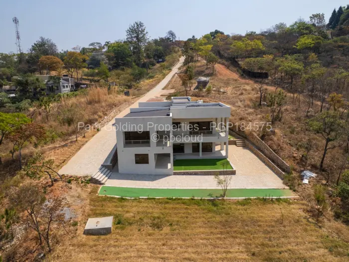 4 Bedroom House for Sale in Glen Lorne, Harare