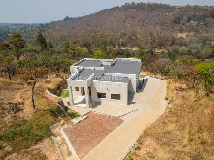 4 Bedroom House for Sale in Glen Lorne, Harare