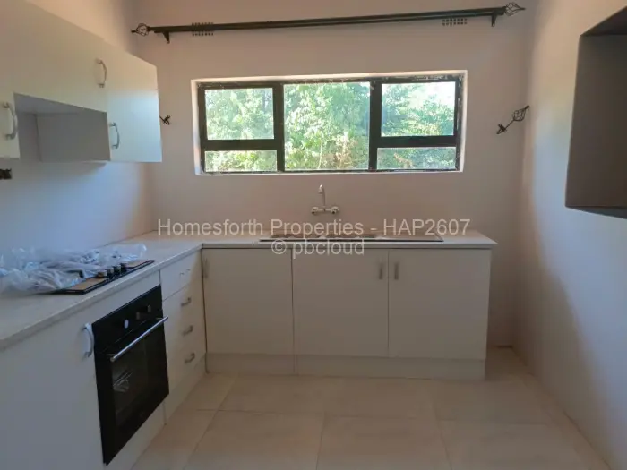 6 Bedroom House for Sale in Ruwa, Ruwa