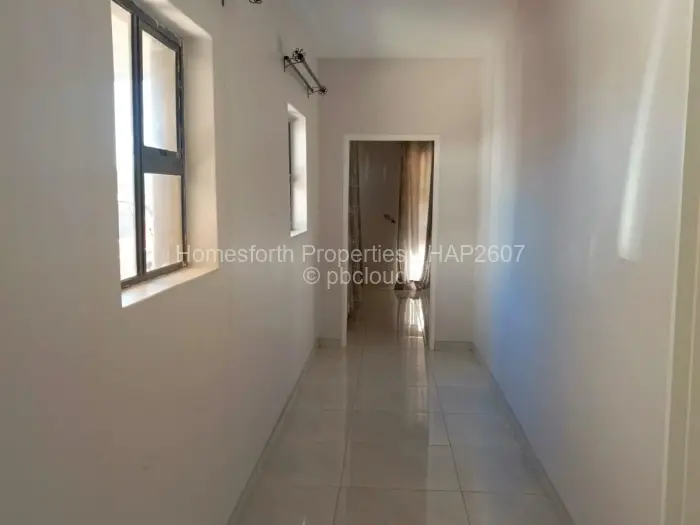 6 Bedroom House for Sale in Ruwa, Ruwa