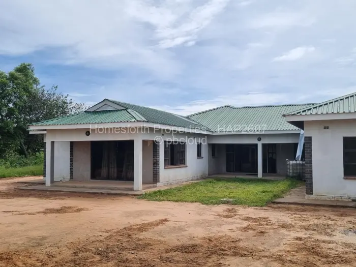6 Bedroom House for Sale in Ruwa, Ruwa