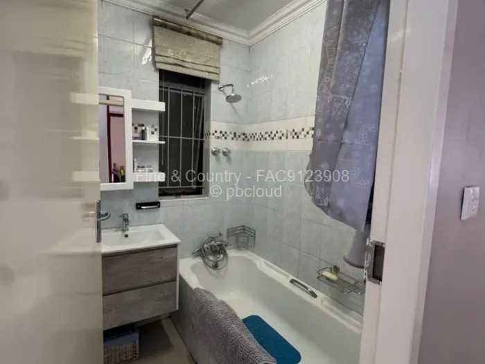 Flat/Apartment to Rent in Avenues