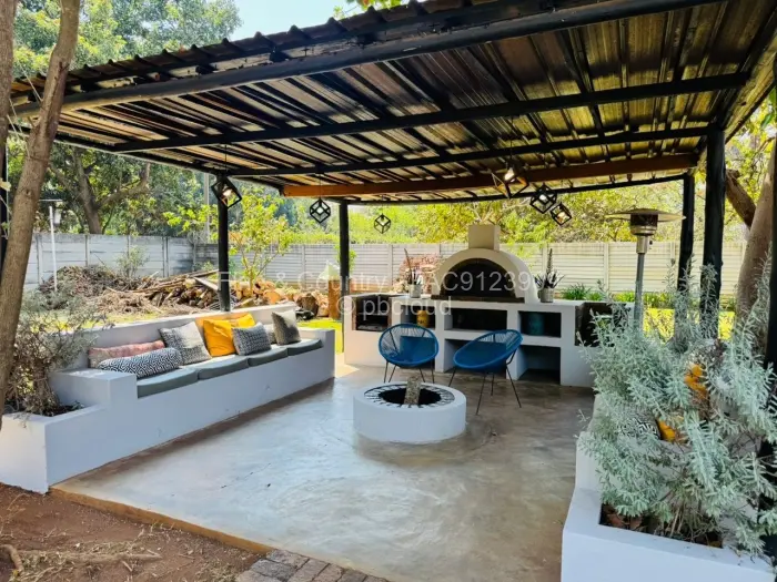 Townhouse/Complex/Cluster to Rent in Borrowdale