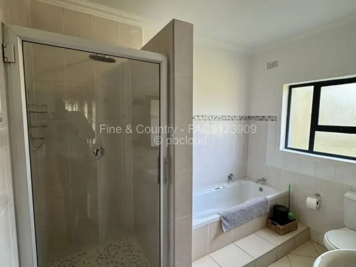 Townhouse/Complex/Cluster to Rent in Borrowdale