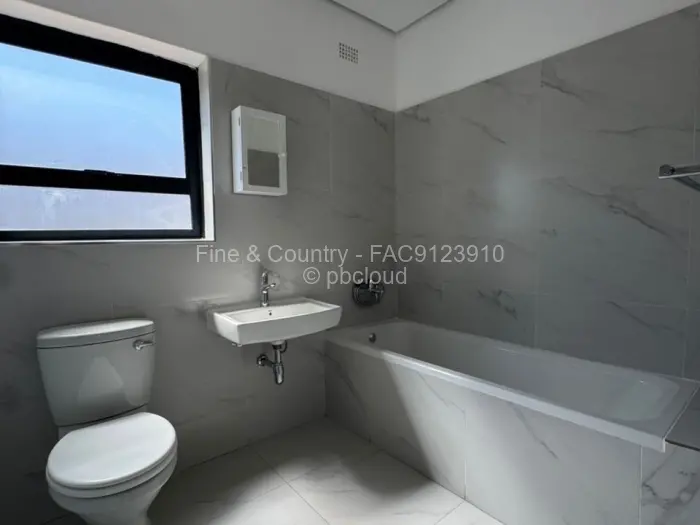 Townhouse/Complex/Cluster to Rent in Eastlea