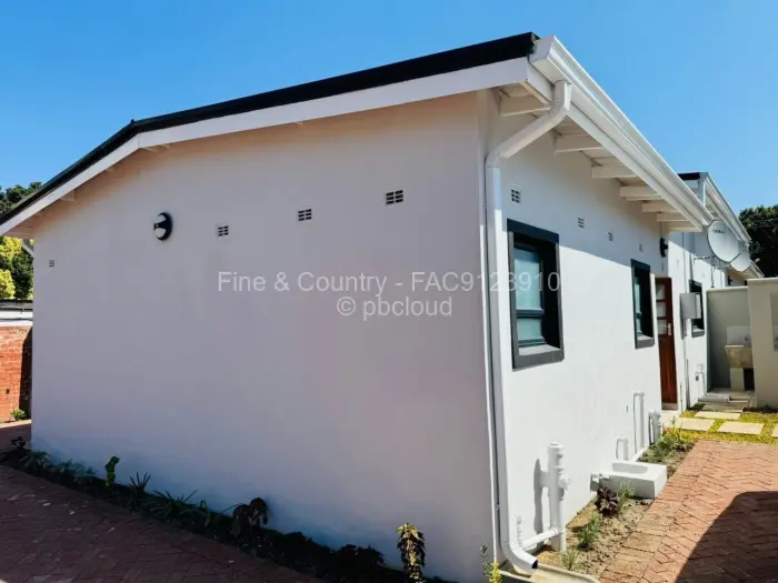 Townhouse/Complex/Cluster to Rent in Eastlea