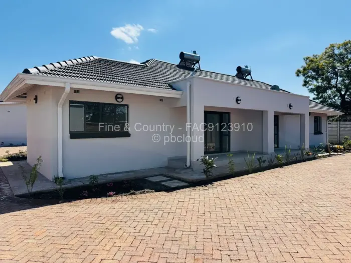 Townhouse/Complex/Cluster to Rent in Eastlea