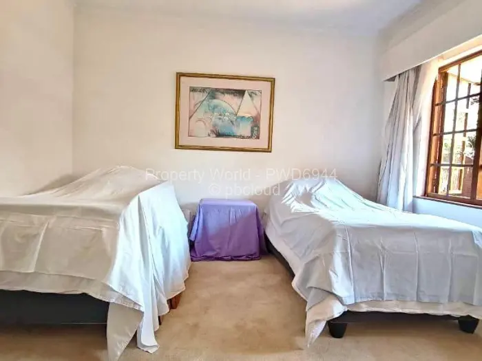 5 Bedroom House for Sale in Ryelands, Harare