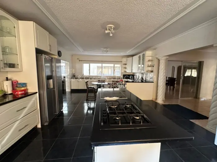 4 Bedroom House to Rent in Glen Forest, Harare