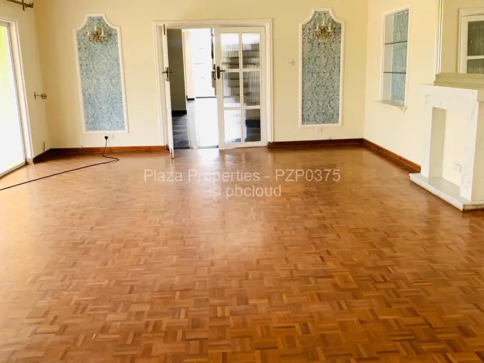 6 Bedroom House for Sale in Mount Pleasant, Harare