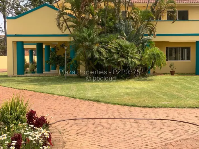 6 Bedroom House for Sale in Mount Pleasant, Harare