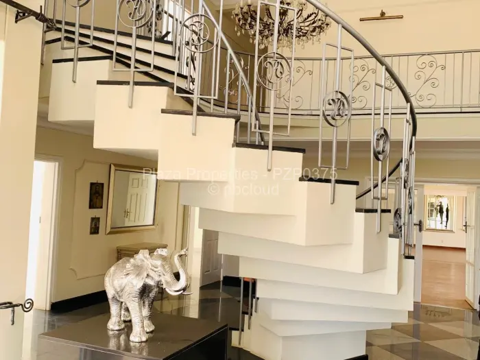 6 Bedroom House for Sale in Mount Pleasant, Harare