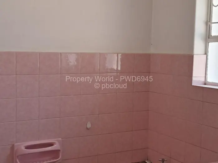 Commercial Property to Rent in Borrowdale