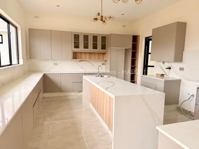 5 Bedroom House for Sale in Mount Pleasant Heights, Harare