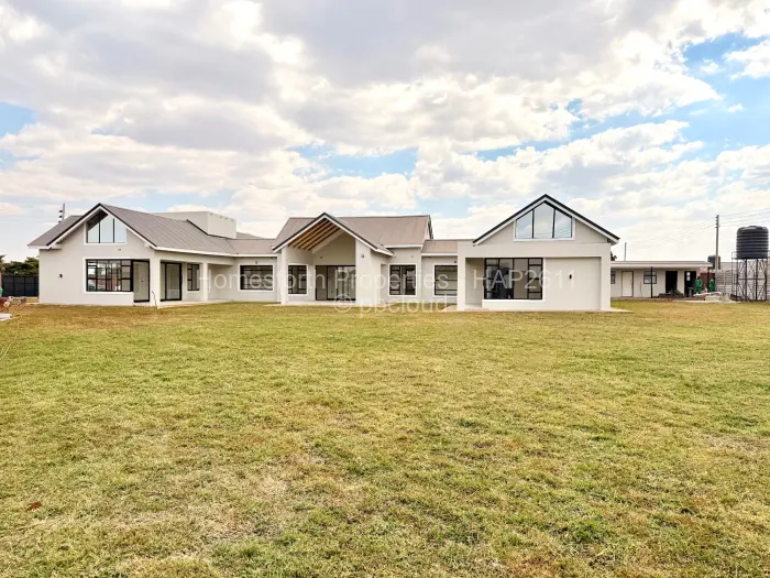 5 Bedroom House for Sale in Mount Pleasant Heights, Harare