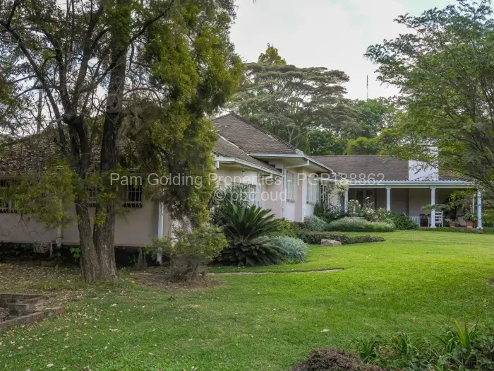 5 Bedroom House for Sale in Highlands, Harare