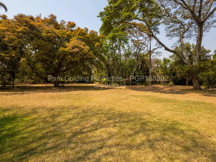 5 Bedroom House for Sale in Highlands, Harare