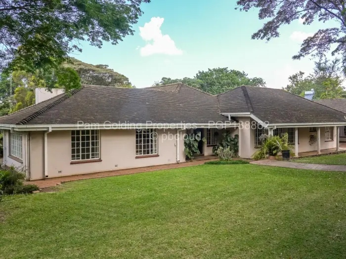 5 Bedroom House for Sale in Highlands, Harare