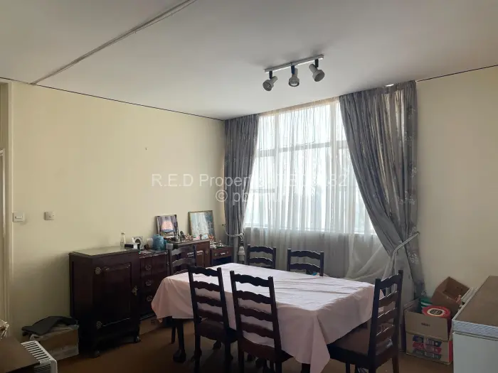 Flat/Apartment for Sale in Ascot, Bulawayo