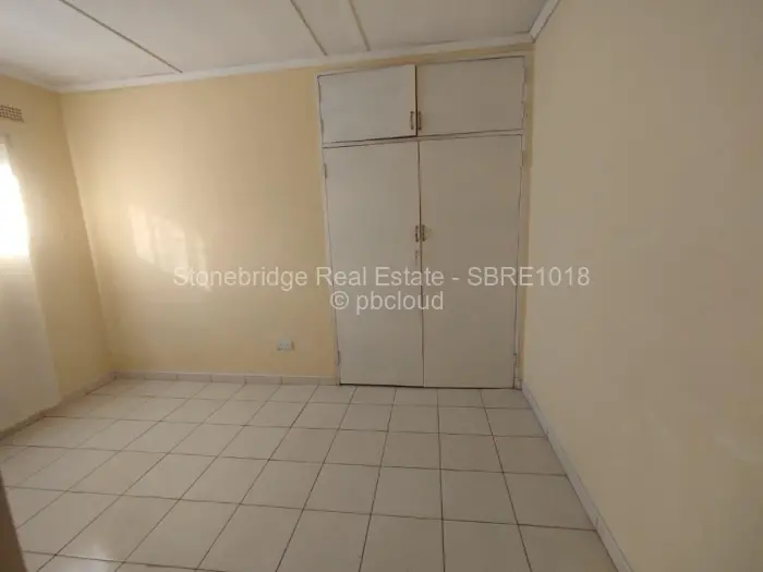 4 Bedroom House for Sale in Mahatshula, Bulawayo