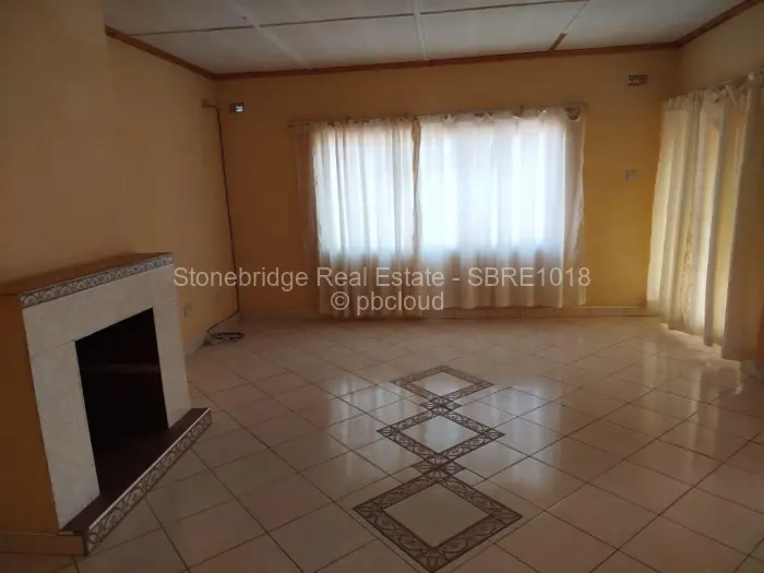 4 Bedroom House for Sale in Mahatshula, Bulawayo