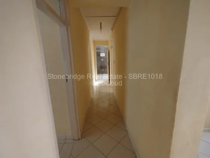 4 Bedroom House for Sale in Mahatshula, Bulawayo