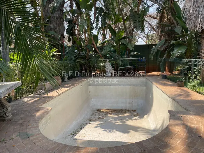 3 Bedroom House for Sale in Suburbs, Bulawayo