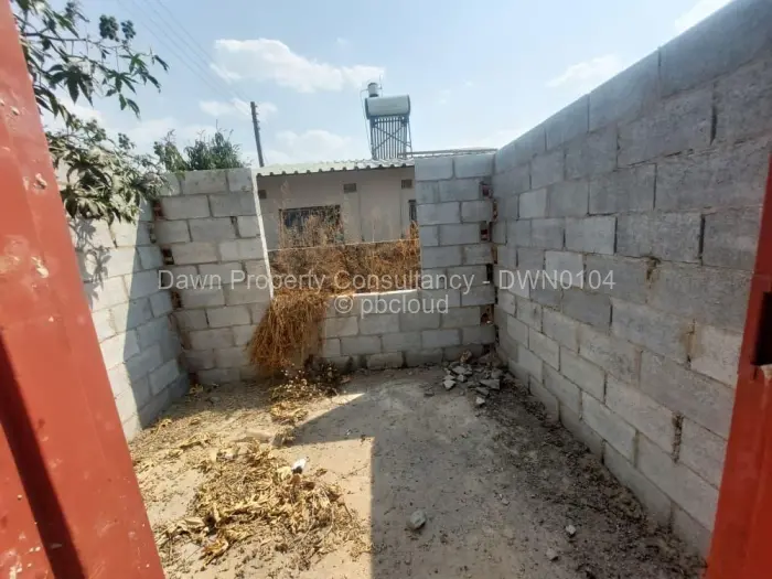 3 Bedroom House for Sale in Cowdray Park, Bulawayo