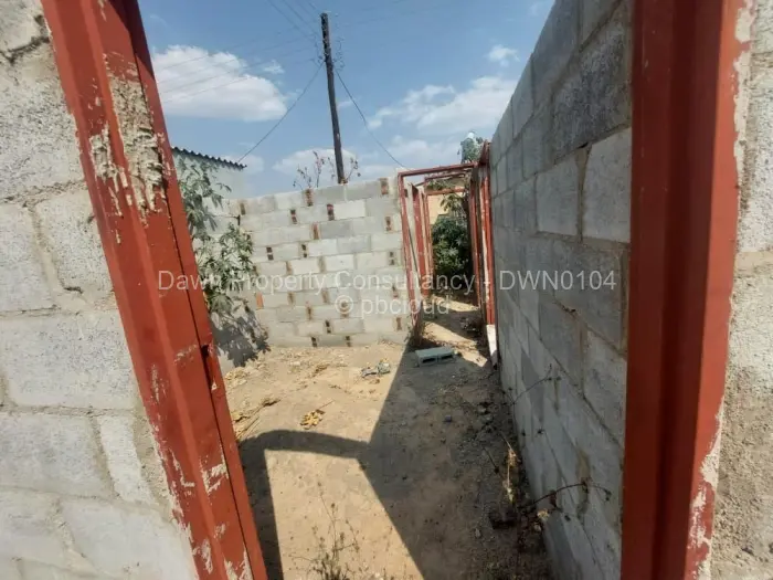 3 Bedroom House for Sale in Cowdray Park, Bulawayo