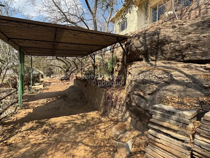 3 Bedroom House for Sale in Burnside, Bulawayo