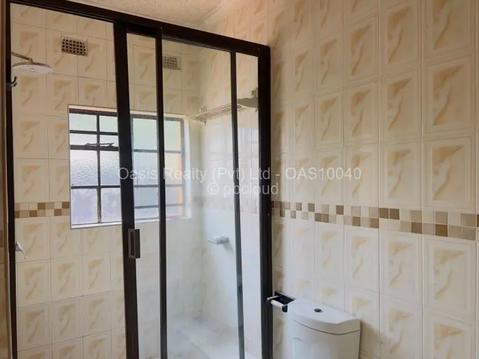 Townhouse/Complex/Cluster to Rent in Meyrick Park, Harare
