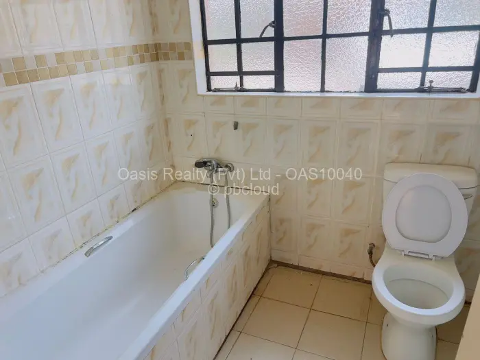 Townhouse/Complex/Cluster to Rent in Meyrick Park, Harare