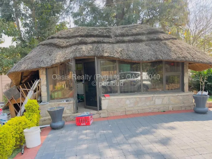 Townhouse/Complex/Cluster to Rent in Meyrick Park, Harare
