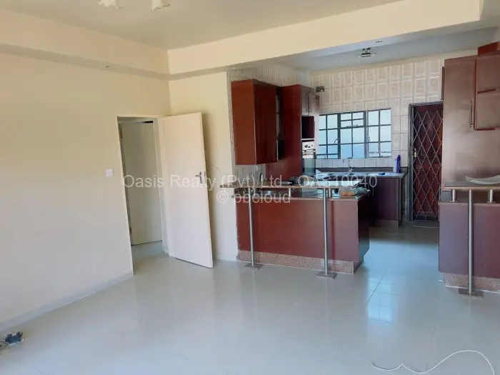 Townhouse/Complex/Cluster to Rent in Meyrick Park, Harare