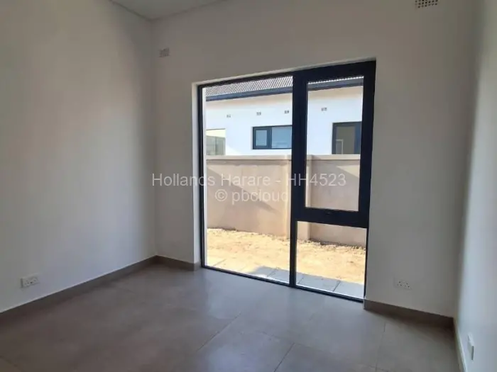 Townhouse/Complex/Cluster to Rent in Borrowdale West