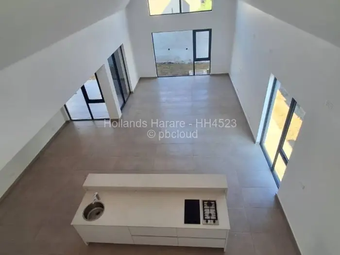Townhouse/Complex/Cluster to Rent in Borrowdale West